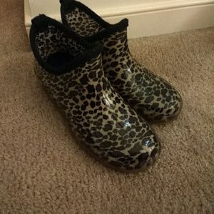 Leopard print ankle rain booties
